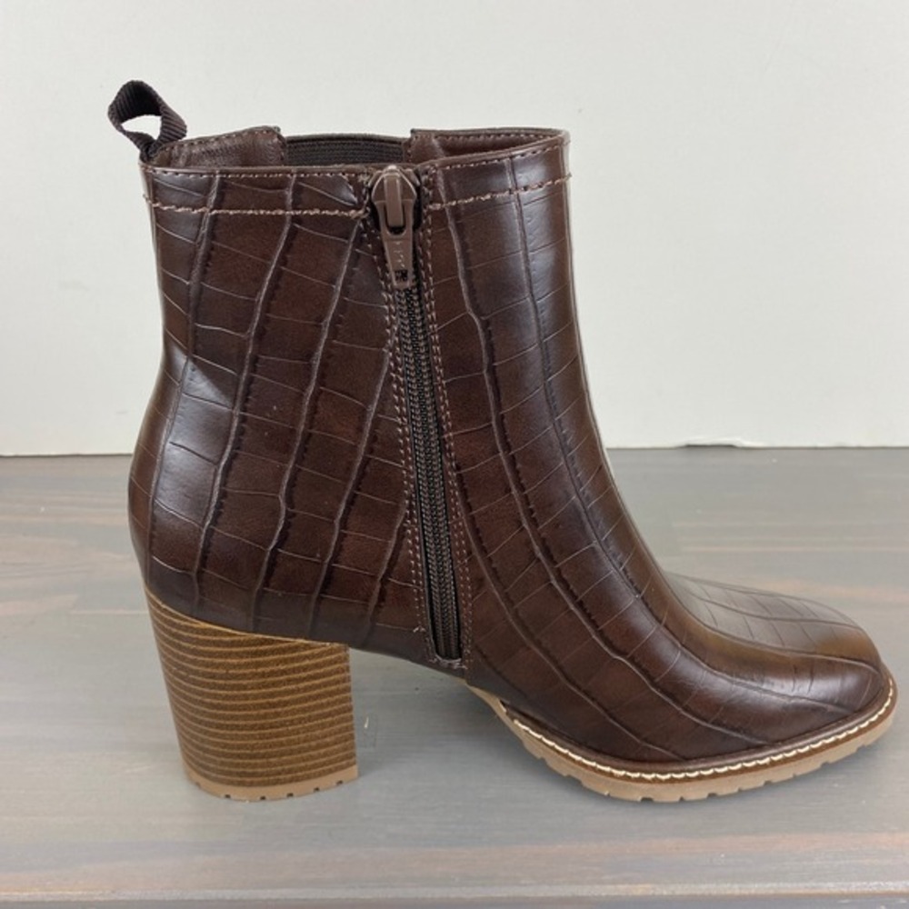 White Mountain Croc Embossed Livelong Chelsea Ankle Boots‎ Women 9M Brown NWOB - Picture 4 of 10